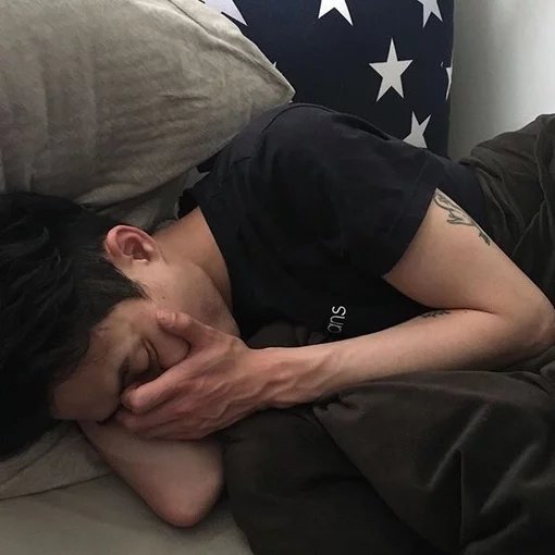 曲中珍云